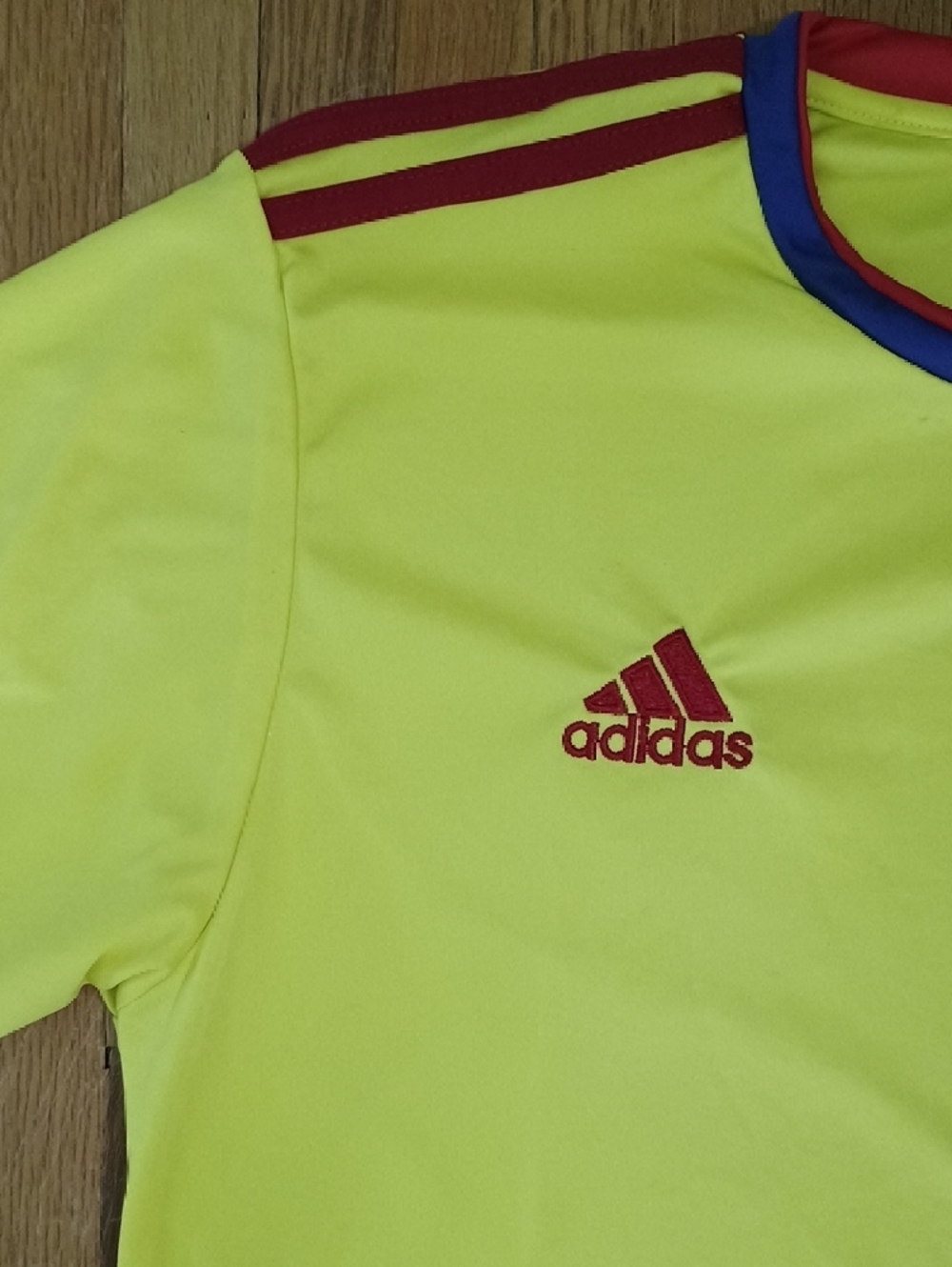 adidas Yellow Colombia-Style Soccer Jersey with Red & Blue Trim - Picture 4 of 4